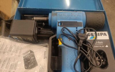 Kiinnitystyökalut ja petkeleet