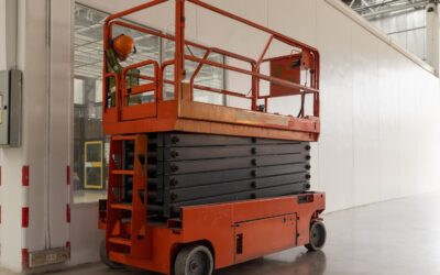 Akkukäyttöiset saksilavat